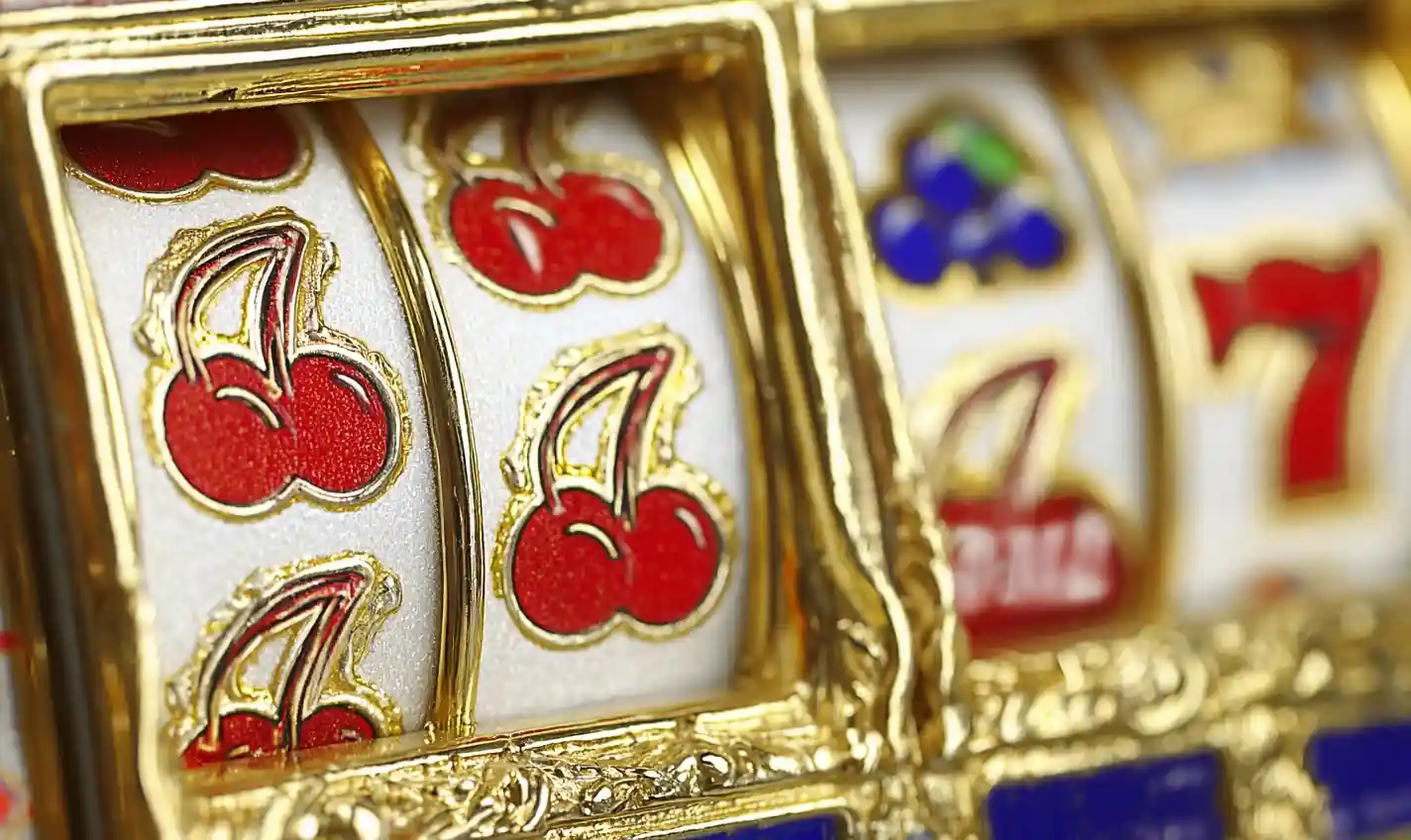 arne slot coaching staff